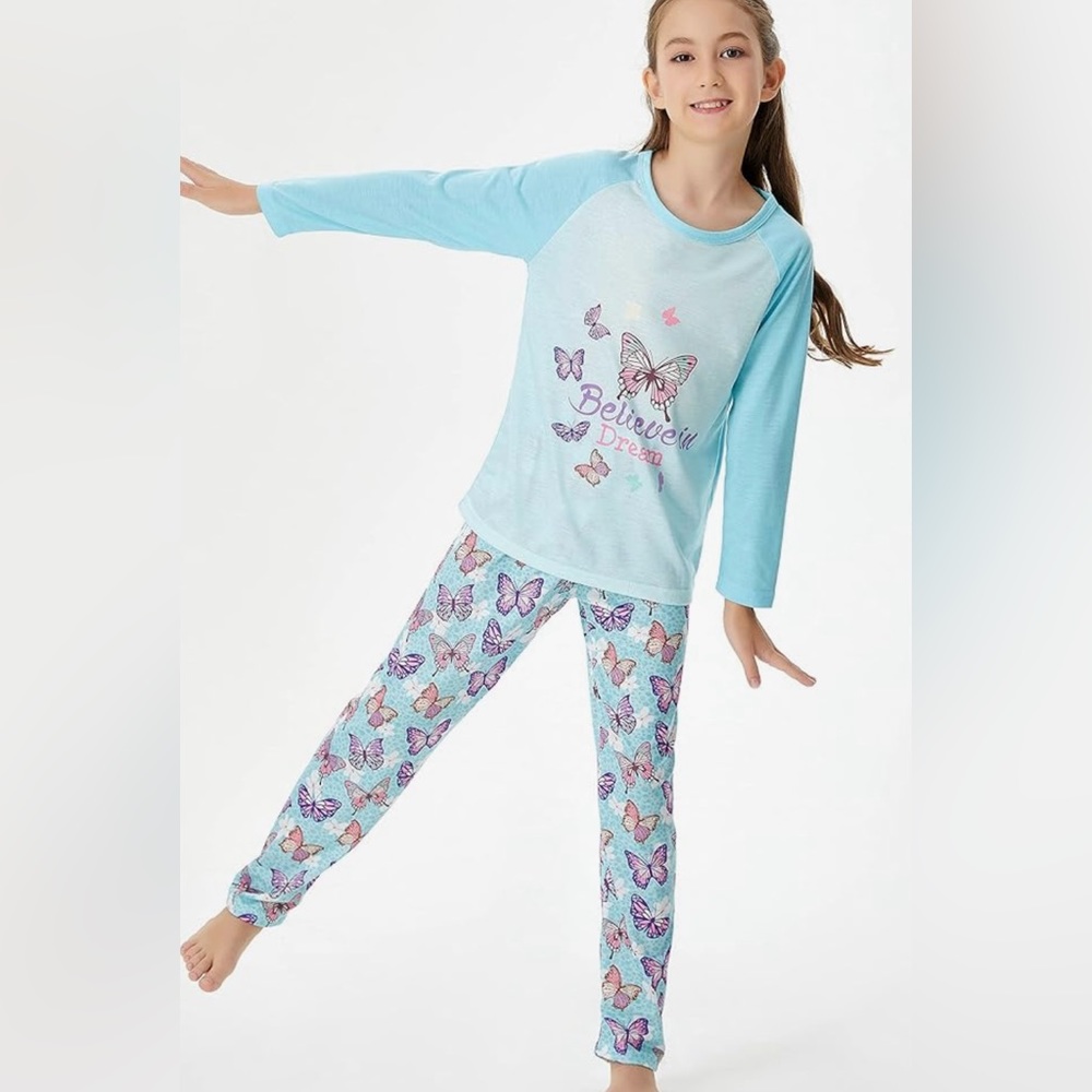 Beezizac Girls Sleepover along Sleeve Pajama Set.